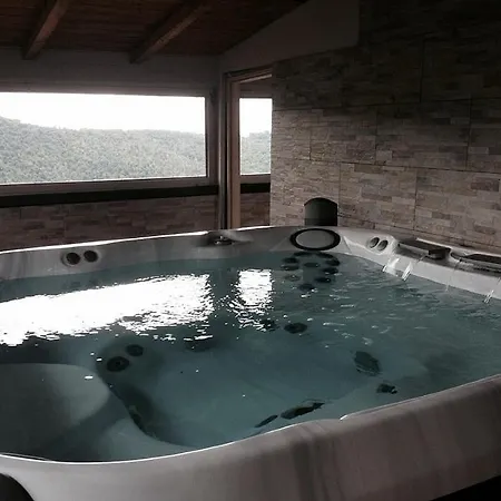 Sleeps 4 Pool Βίλα *